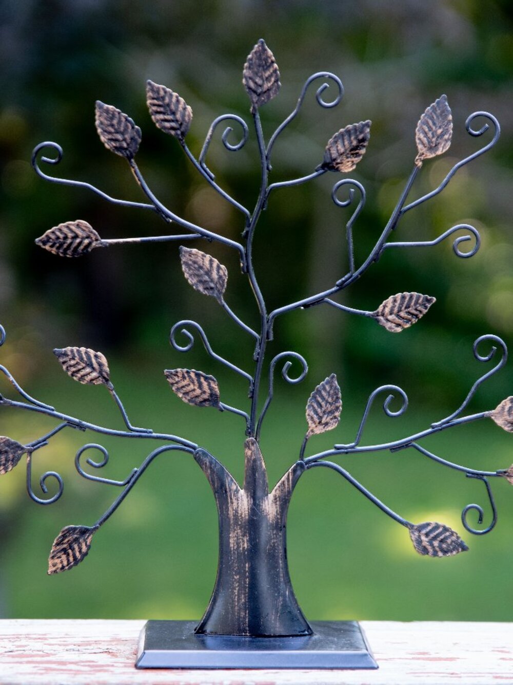 Hallmark 2003 Metal Jewelry Tree Stand Verdigris Leaves Bronze Tone Organizer